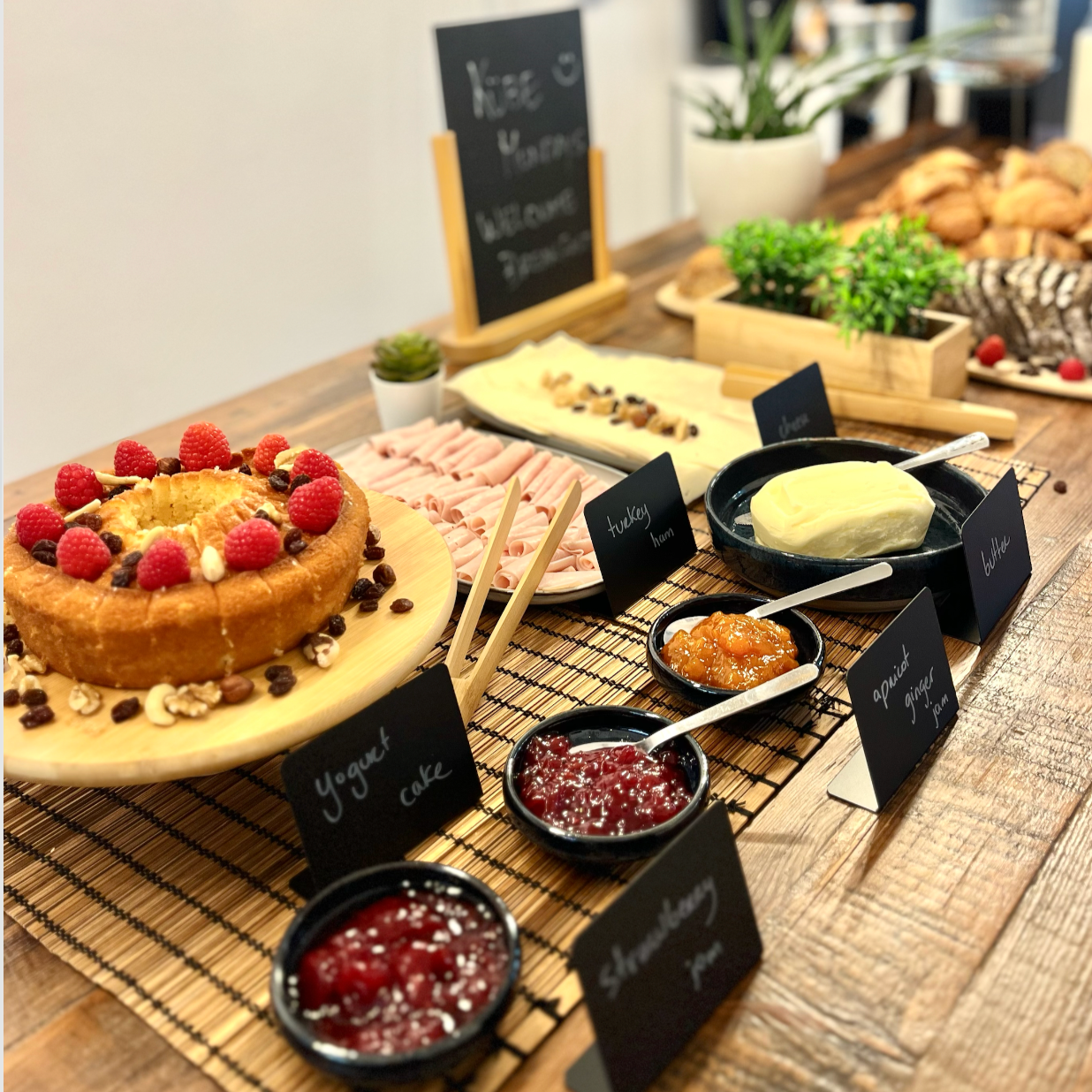 Monthly Commünity Welcome Brunch - June 16th